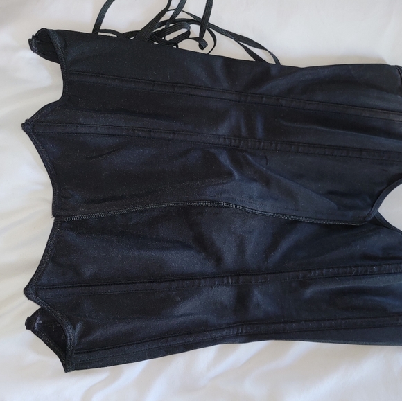 COPY - Corsets - Picture 3 of 9